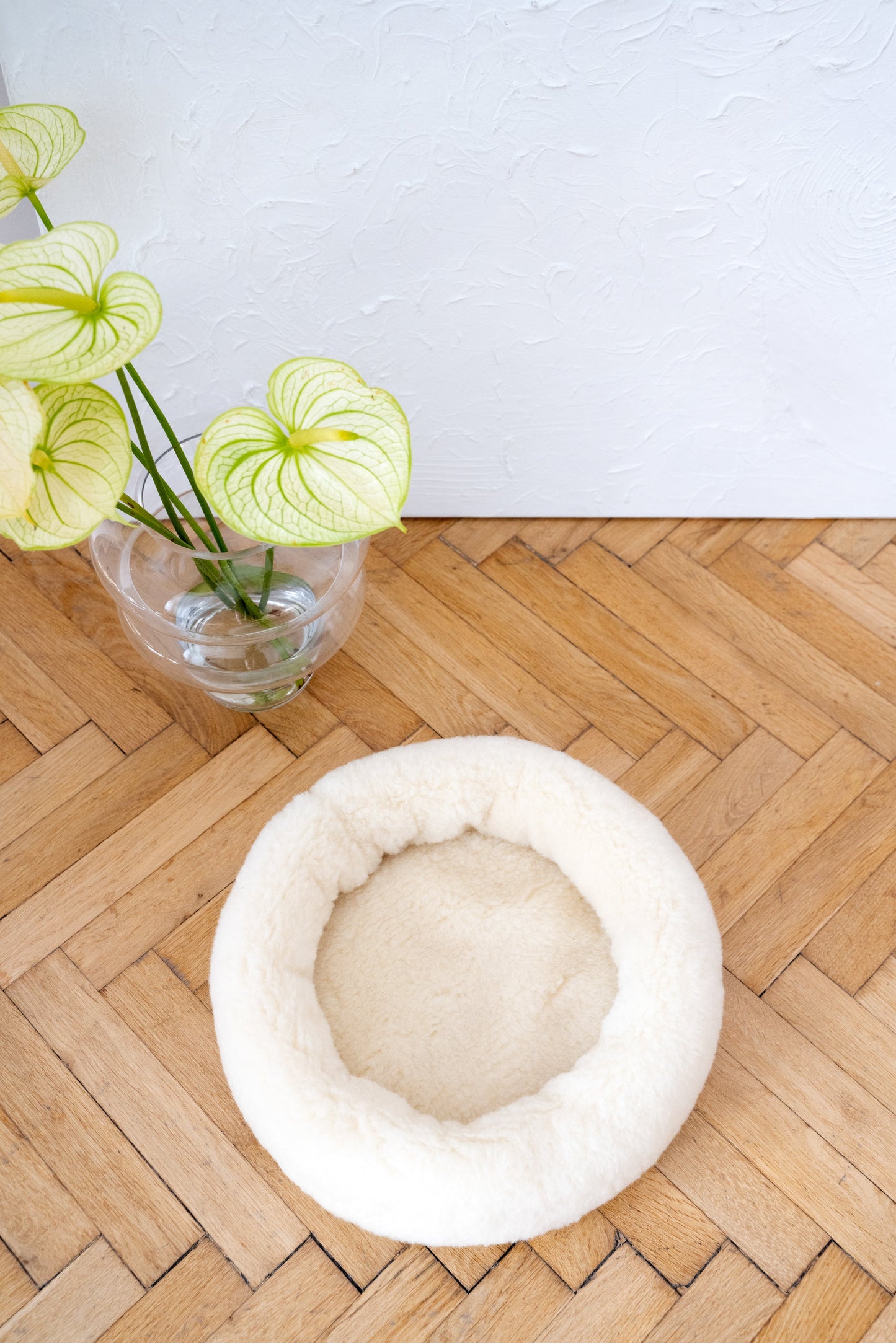 Lit rond en laine naturelle pour animaux de compagnie - Blanc