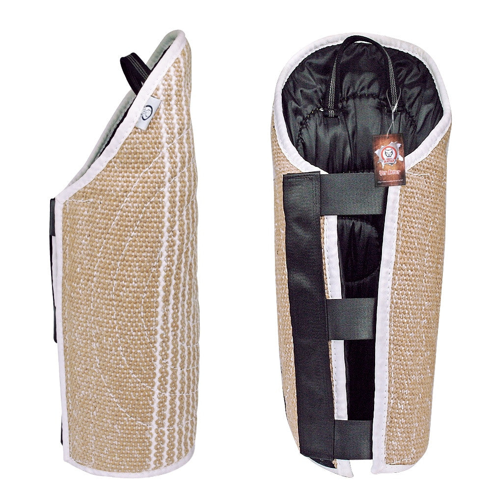 Chien Sleeves Tugs Training-1