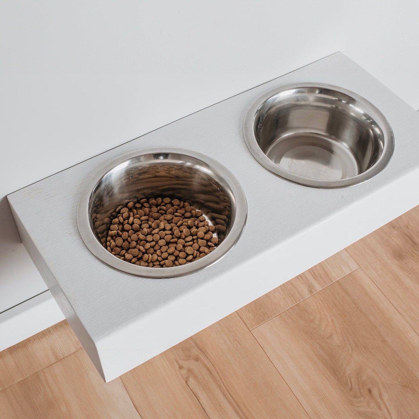 Support de nourriture surélevé en bois flottant, station d’alimentation moyenne pour chien, bols suspendus pour animaux de compagnie-5